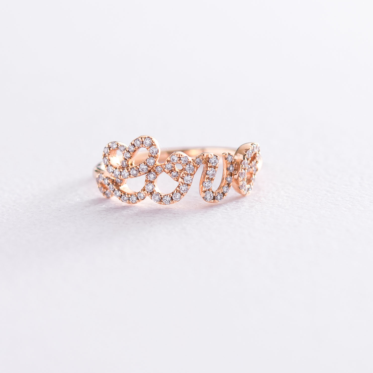 Золотое кольцо "Love" с бриллиантами