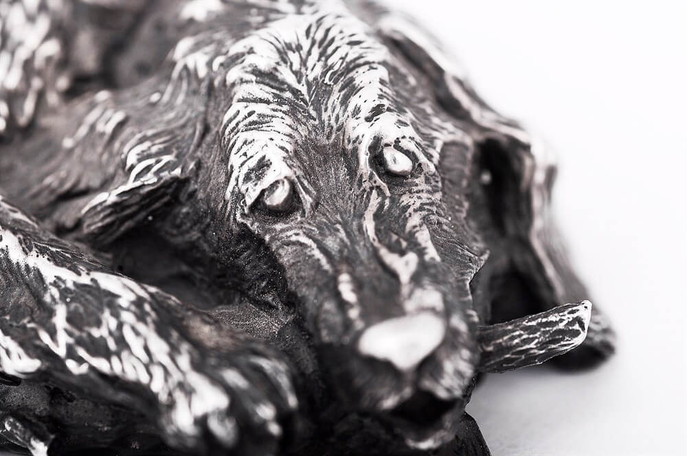 Серебряная фигура ручной работы "Спящая собака" 3