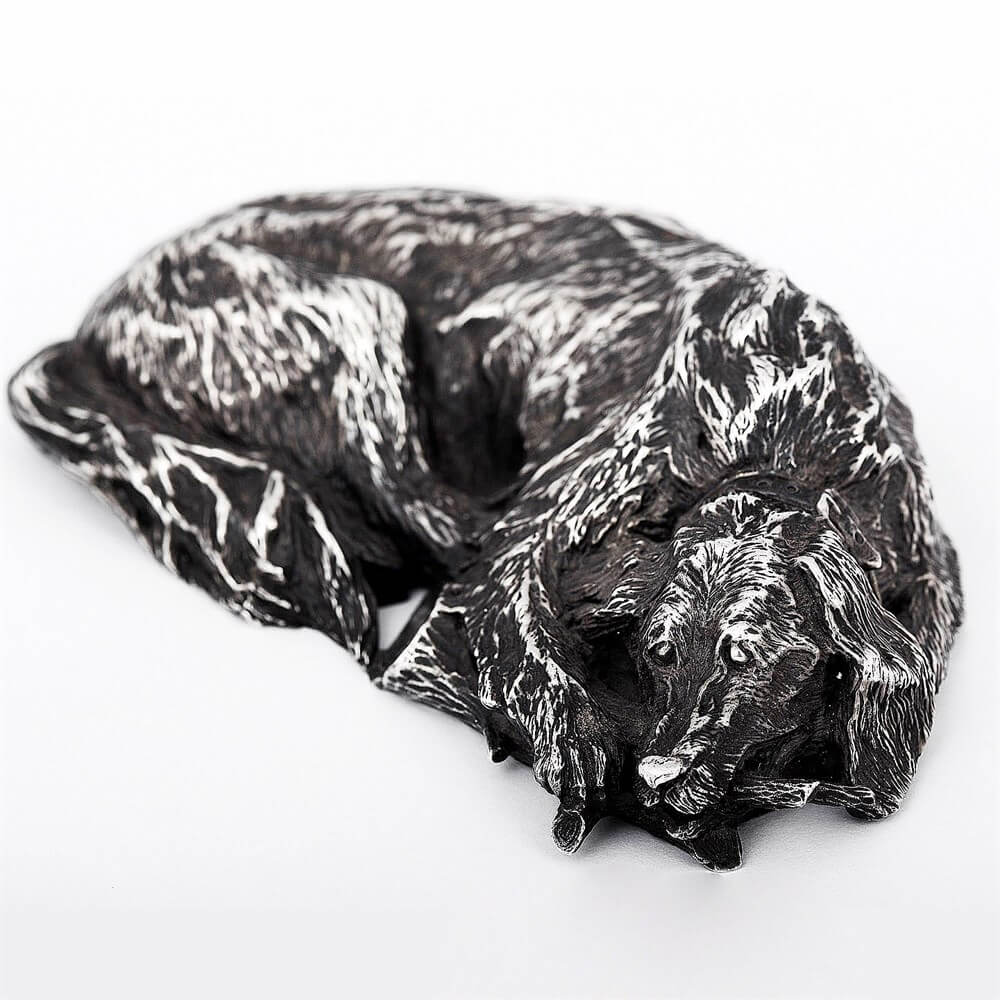 Серебряная фигура ручной работы "Спящая собака"