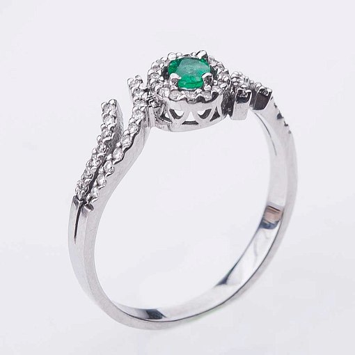 Помолвочное кольцо с бриллиантами и изумрудом