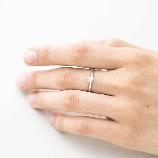 Золотое помолвочное кольцо (бриллиант) 5
