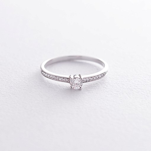 Помолвочное кольцо в белом золоте (бриллианты)
