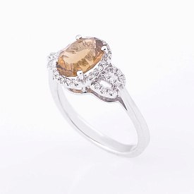 картинка Золотое кольцо с дымчатым кварцем и бриллиантами Интернет магазин Oniks Premiun