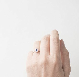 картинка Золотое кольцо с сапфирами и бриллиантами Интернет магазин Oniks Premiun
