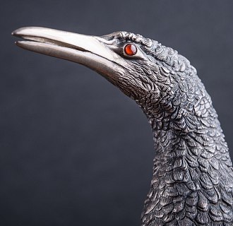 картинка Серебряная фигура ручной работы "Птица на мраморной подставке" Интернет магазин Oniks Premiun