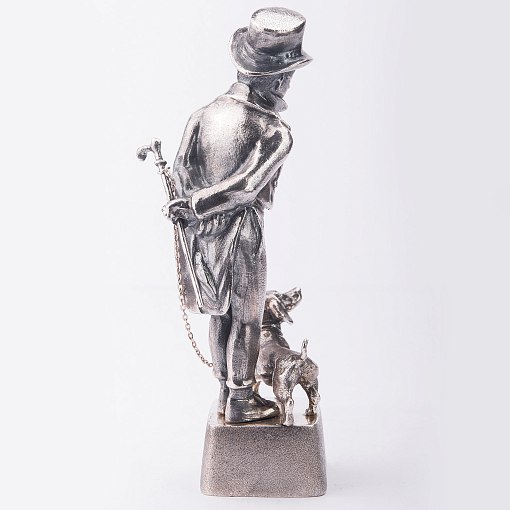 Серебряная фигура ручной работы "Франт с собачкой" 5