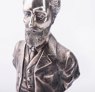 картинка Серебряная фигура "Бюст Карла Фаберже", ручная работа Интернет магазин Oniks Premiun