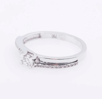 картинка Эксклюзивное кольцо с бриллиантами Интернет магазин Oniks Premiun