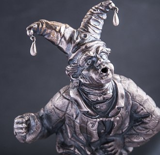 картинка Серебряная фигура ручной работы "Шут весельчак" Интернет магазин Oniks Premiun