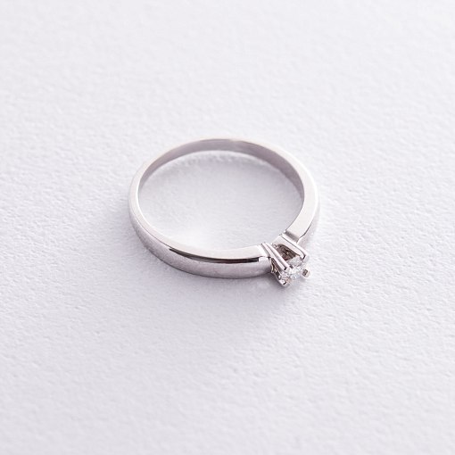 Помолвочное кольцо в белом золоте (бриллиант)