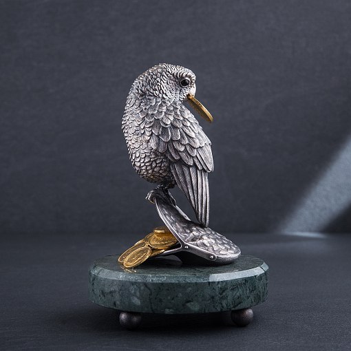 Серебряная фигура ручной работы "Попугай на кошельке с монетами" 4
